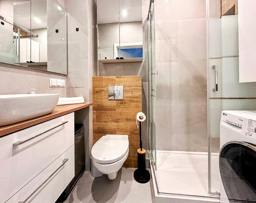 Warsaw Concierge Wiatraczna Apartment ภายนอก รูปภาพ